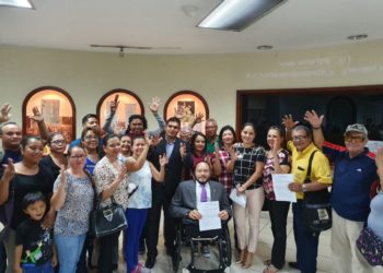 Proponen asignatura de lenguaje de señas para estudiantes de primaria y bachillerato