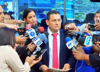 Fiscalía investigará asesinatos de sindicalistas a solicitud del ministro de Trabajo