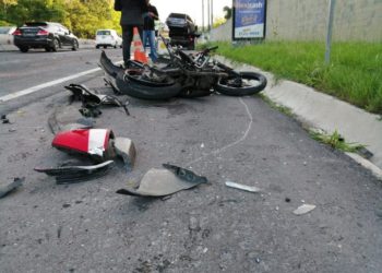 (VIDEO) Conductor por auxiliar a motociclista muere arrollado frente al parque Bicentenario