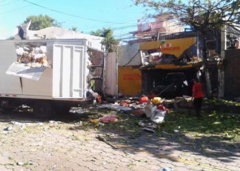 Circula en redes sociales nuevo video de explosión de venta de gas propano en Mejicanos