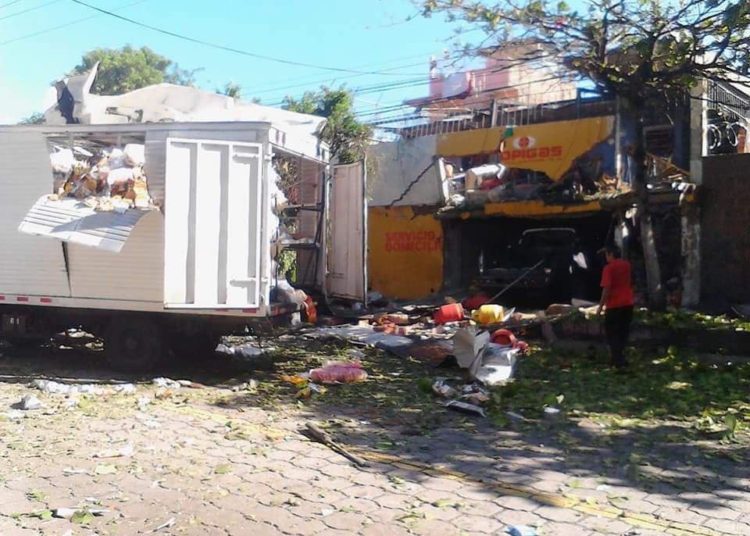 Circula en redes sociales nuevo video de explosión de venta de gas propano en Mejicanos