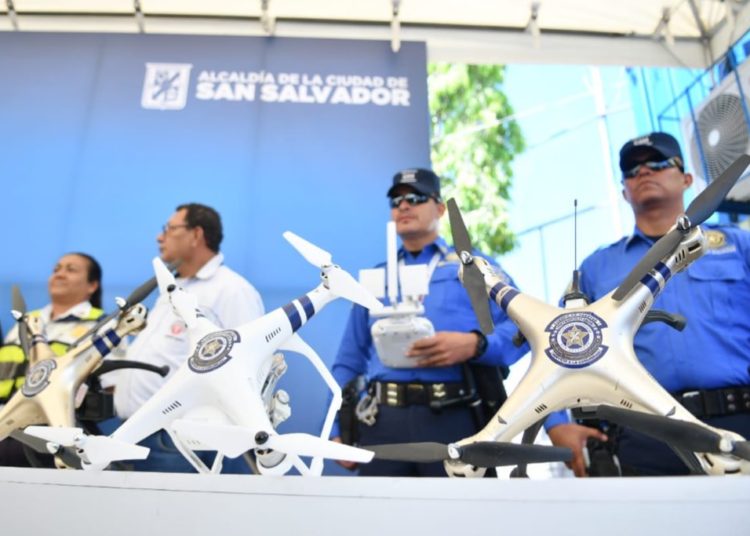 Alcaldía de San Salvador reforzará seguridad con drones para fiestas agostinas