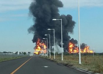 Explosión en ducto de Pemex deja al menos dos muertos en Celaya, México