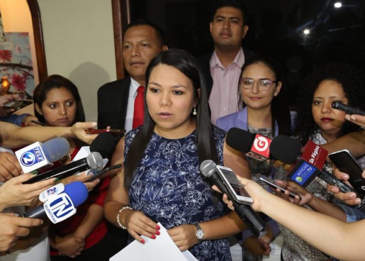 Diputada Belloso: «El señor Pompeo reconoció la labor que hizo el FMLN en la lucha contra el narcotráfico»