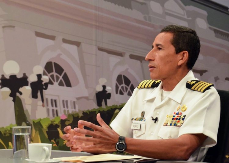 Ministro de Defensa niega militarización de seguridad pública