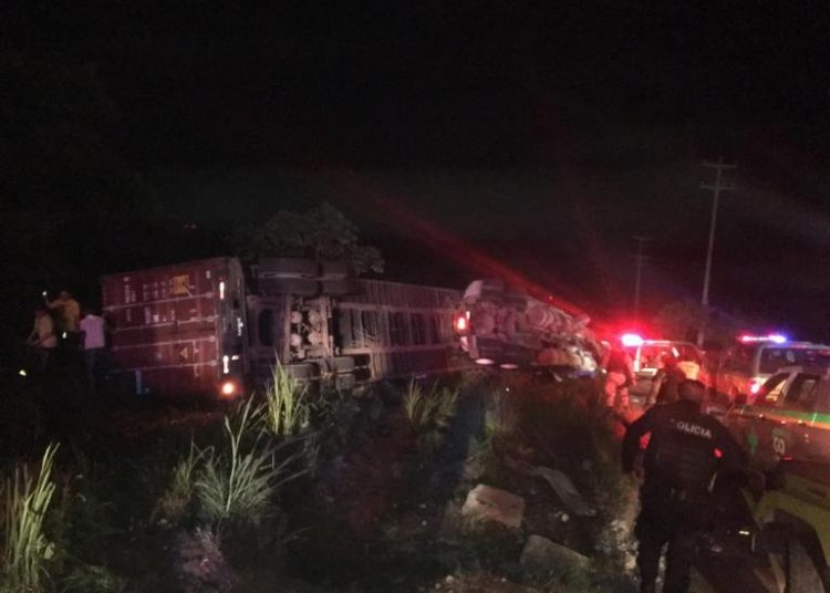 Conductor de rastra fallece en accidente de tránsito en el redondel Integración