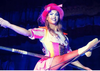 (VIDEO) Acróbata cae de 10 metros de altura y sobrevive