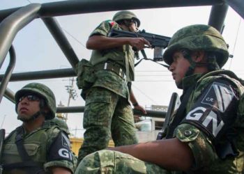 Un soldado herido en el primer enfrentamiento entre la Guardia Nacional y cartel de narcotráficantes