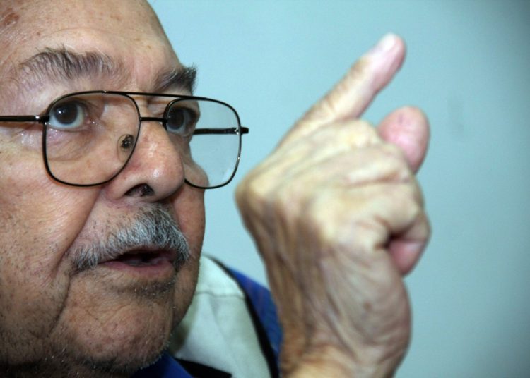 Omar Pastor, el abogado que aspira a ser rector de la UES