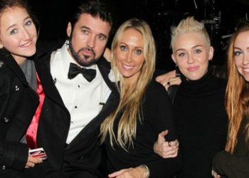 Miley Cyrus estuvo a punto de morir junto a su familia cuando viajaba en un avión