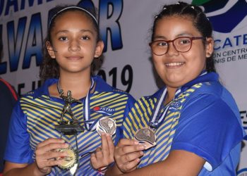 Nicolle González una estrella en el tenis de mesa