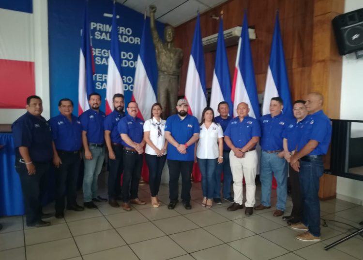 Gerardo Awad se inscribe en proceso interno para dirigir el Coena