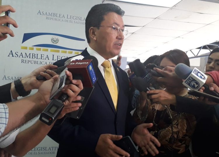 Numan Salgado: “El gobierno del FMLN mordió la mano de quien nos estaba ayudando”