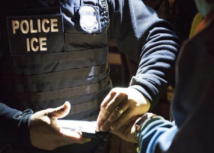 Detectan a migrantes por medio del reconocimiento facial en la licencias