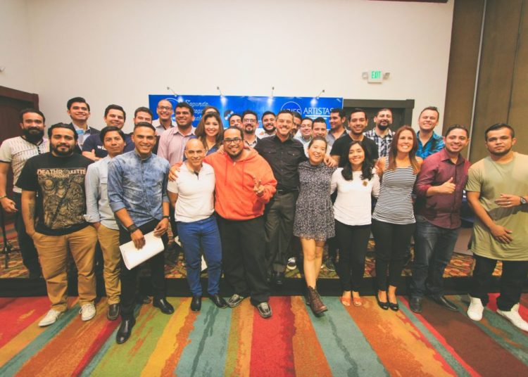 Diputados analizan propuesta para incorporar un 40% de música nacional en radios del país