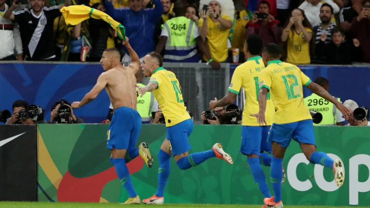 Brasil derrota a Perú 3-1 y gana su novena Copa América