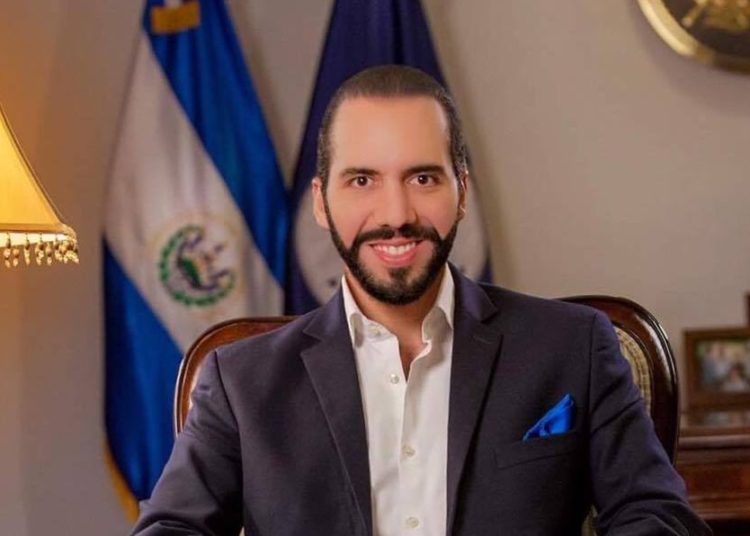 Se catapulta hasta 80% el nivel de popularidad de presidente Bukele, según Mitofsky