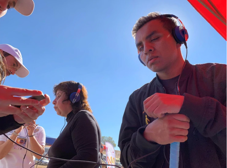 Personas ciegas lograron disfrutar del eclipse solar en Chile