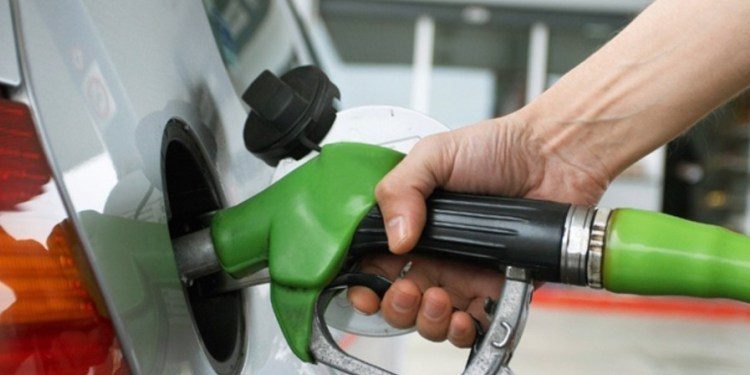 Precios de los combustibles incrementarán hasta $0.16 a partir del martes