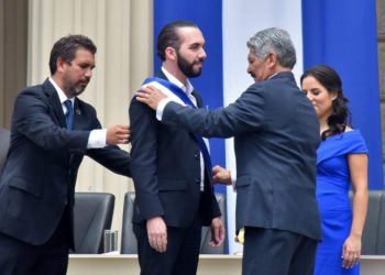 (VIDEO) Nayib Bukele pide a Norman Quijano leer la Constitución por uso de la Fuerza Armada