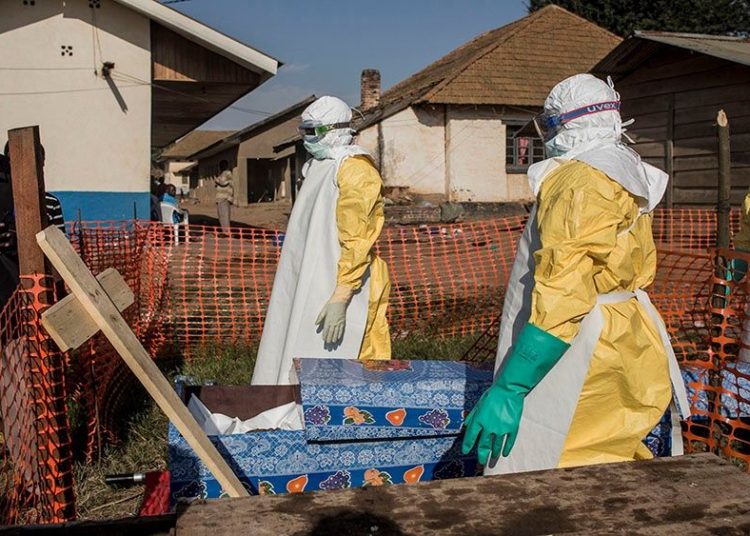 La OMS declara al ébola «emergencia» sanitaria mundial