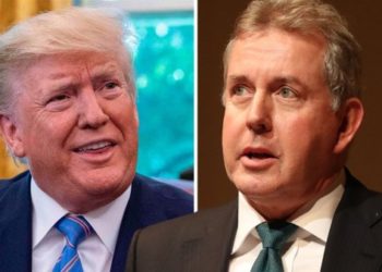 Embajador británico en Washington tilda de «inepto» al presidente Donald Trump