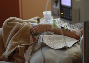 Alerta en Bolivia por una enfermedad desconocida que ya causó la muerte de una doctora