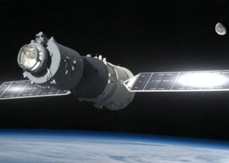 Laboratorio espacial chino reingresa a la Tierra este viernes en forma controlada y caerá en el Pacífico