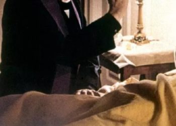 Acusan a reverendo de hacer exorcismo a través del sexo oral