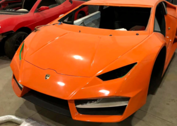 Desbaratan una fábrica clandestina que falsificaba Ferrari y Lamborghini en Brasil