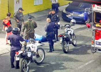 Sujeto asalta a una madre que llevaba a su bebé en brazos y es capturado en flagrancia