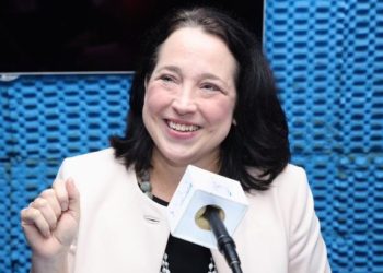 Jean Manes: “El Salvador tiene avances significativos en el combate a la corrupción”