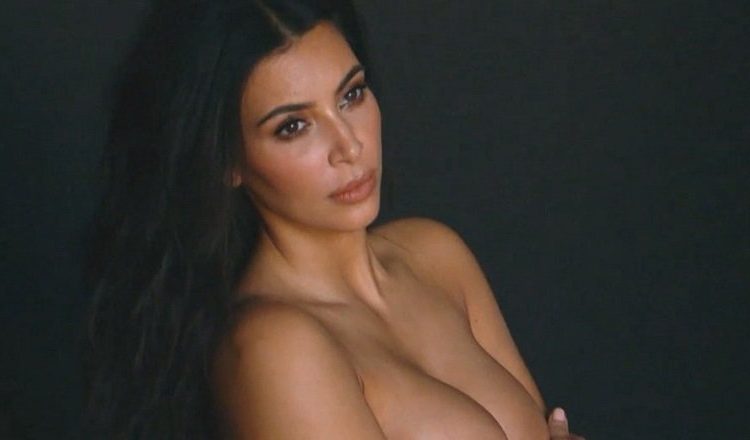 (VIDEO) Kim Kardashian muestra sus senos en Instagram