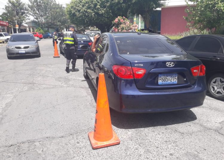 Por orden de Bukele, policías y soldados se toman colonia La Gloria de Mejicanos