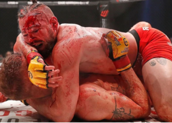 Suspenden pelea de MMA por el “baño de sangre” entre los contendientes