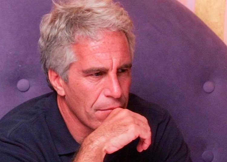 Millonario que ofrecía pagar la escuela de niñas para violarlas es detenido