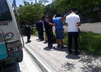 Presidente Bukele ordena a PNC y FAES abordar aleatoriamente el transporte público para evitar asaltos a usuarios