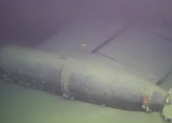 Un submarino nuclear soviético hundido tiene una radioactividad 100.000 veces superior a la normal