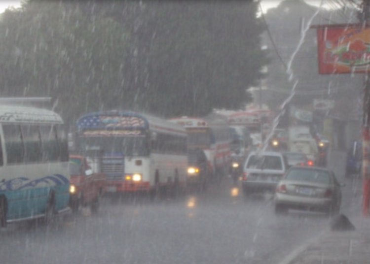 Tormentas con ráfagas de viento para esta tarde y noche del lunes