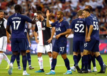 (VIDEO) Tottenham derrota a la Juventus en juego donde hubo un gol desde la mitad de la cancha