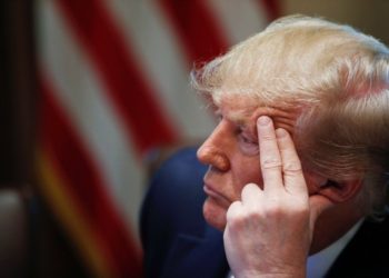 Donald Trump libra juicio político en su contra