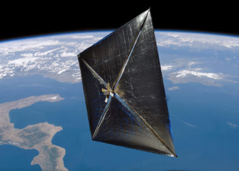 (VIDEO) Se despliega una insólita vela solar en el espacio y podrá ser vista desde la Tierra