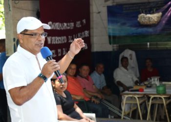 Óscar Ortiz pide a diputados del FMLN tomar en cuenta a las víctimas en la Ley para la Reconciliación Nacional