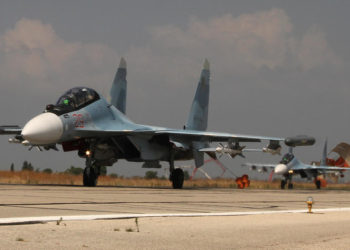 (VIDEO) Rusia destruye artillería y escondites de terroristas en Siria