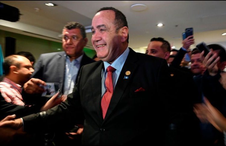 EE.UU. exigió al presidente electo de Guatemala que lleve a cabo los acuerdos migratorios