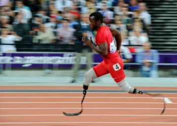 Blake Leeper, el corredor que nació sin piernas y quiere competir en Juegos Olímpicos como Óscar Pistorius