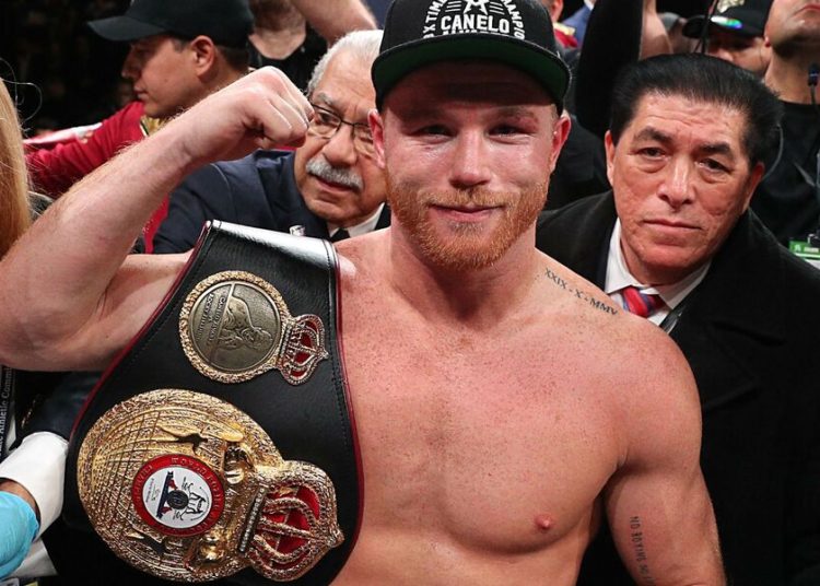 Saúl “Canelo” Álvarez es despojado de su título por la Federación Internacional de Boxeo