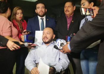 Diputados de ARENA proponen suspender licencia a infractores recurrentes