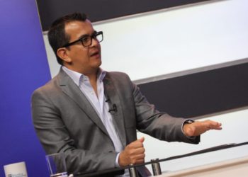 Ministro de Medio Ambiente: “Debe haber una legislación que apoye el reciclaje plástico”