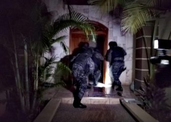 (VIDEO) FGR y PNC desmantelan red de tráfico internacional de personas